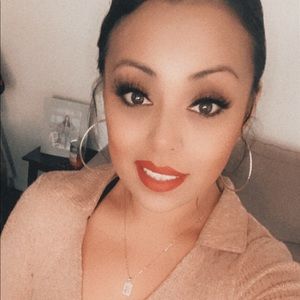 Meet your Posher, Gabby